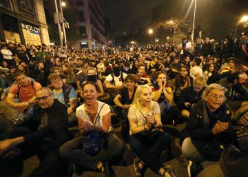 La violencia baja de intensidad el sexto día de protestas en Barcelona