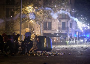 Detenido por tentativa de homicidio un joven que presuntamente lanzó pirotecnia al helicóptero de Mossos