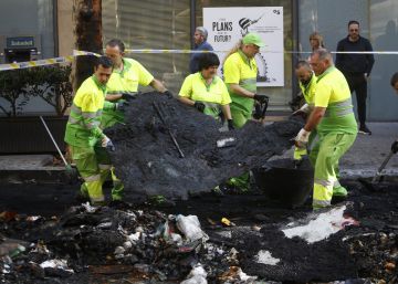Los 300 que retiran los escombros de la violencia Los 300 que retiran los escombros de la violencia