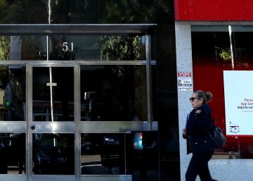 El número 51 de la calle José del Hierro, edificio donde apareció el cadáver momificado de una vecina, esta semana.
