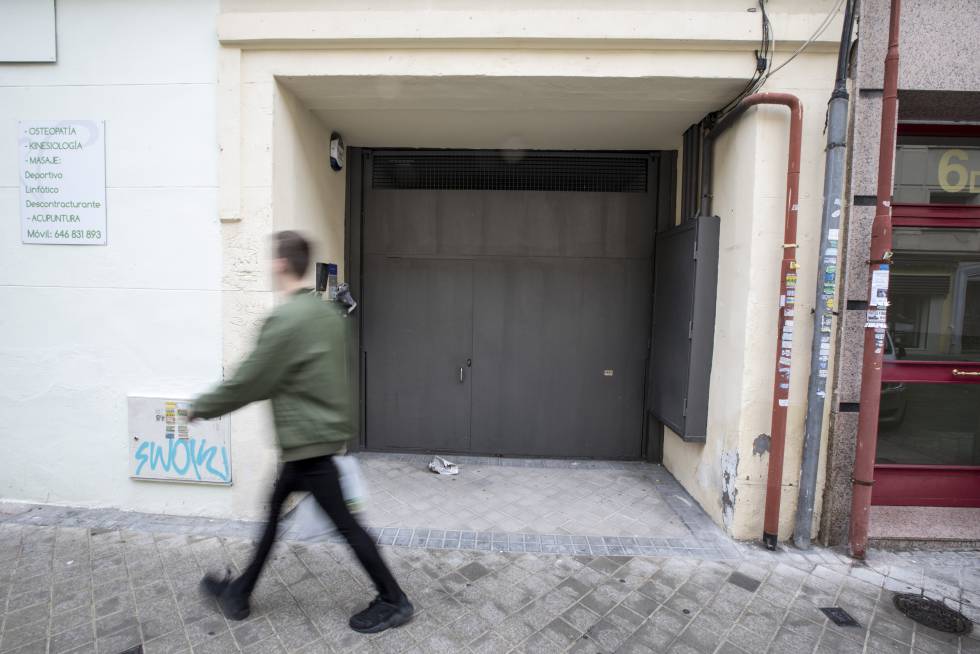 Puerta por la que se accede a los tres lots, en la calle Villafranca