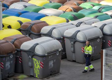 Els contenidors de l’Eixample, a l’espera que acabin els aldarulls