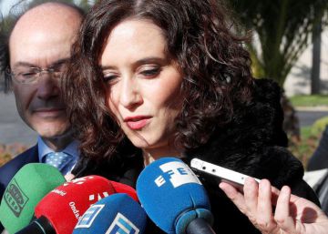Ayuso: “Tenemos que defender la unidad del país juntos, por eso no quisimos dejar a Vox solo”