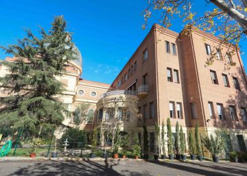 La Iglesia vende una parroquia y una residencia de mayores en el Bernabéu: 163 ancianos en el limbo