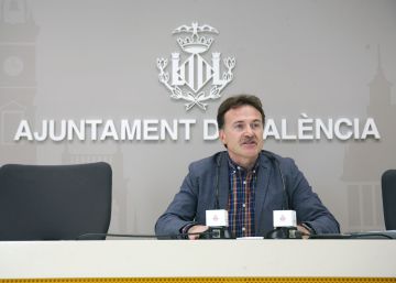 El secretario de la EMT deja el cargo en plena polémica por sus vínculos con el cuñado de Ribó