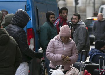 Almeida vuelve a pedir a Sánchez una solución para los refugiados