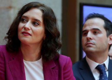 Vox distancia al PP y a Cs en el Gobierno de Madrid
