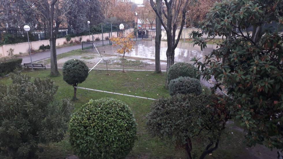 The center while the explosives experts were at work.