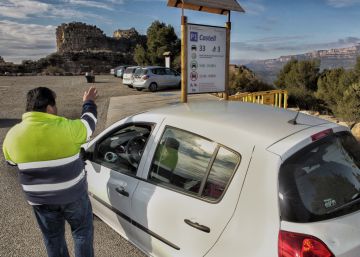 Tres euros per aparcar al paradís dels escaladors
