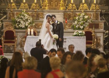 Cae la reputación social de los matrimonios católicos
