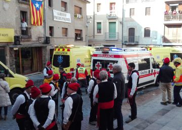 Cuatro heridos graves en una fiesta de Centelles por una explosión de pirotecnia Cuatro heridos graves en una fiesta de Centelles por una explosión de pirotecnia