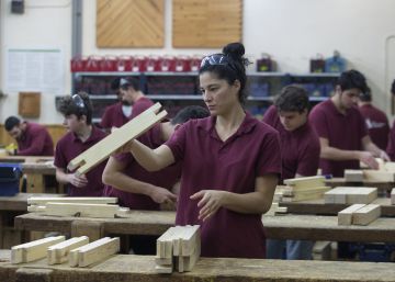 L’FP industrial encara és cosa d’homes