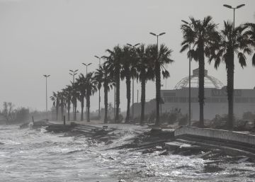 El temporal obre en canal el delta de l’Ebre