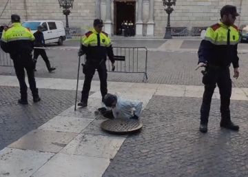 Los Mossos montan un dispositivo discreto para la visita de Sánchez tras la disminución de las protestas en Cataluña Los Mossos montan un dispositivo discreto para la visita de Sánchez tras la disminución de las protestas en Cataluña