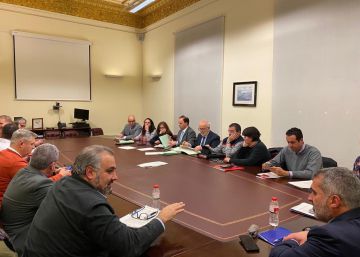 Buch acuerda con los sindicatos la prejubilación de los Mossos a partir de los 59 años Buch acuerda con los sindicatos la prejubilación de los Mossos a partir de los 59 años