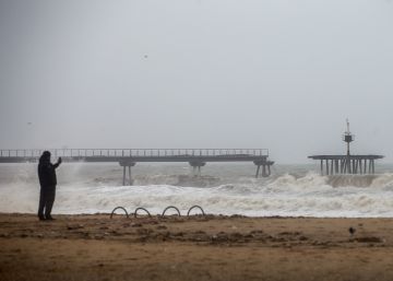 Badalona derribará parte del Pont del Petroli por los daños tras el temporal Gloria