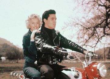 Elvis Presley vive en el Phenomena