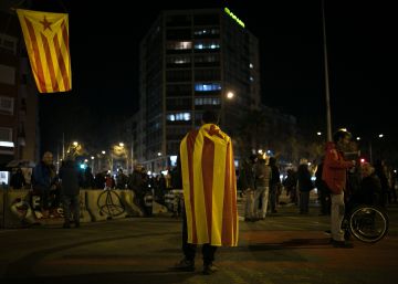Buch desoye a los Mossos, que piden que no se corte la vía en la marcha de la avenida Meridiana de Barcelona Buch desoye a los Mossos, que piden que no se corte la vía en la marcha de la avenida Meridiana de Barcelona