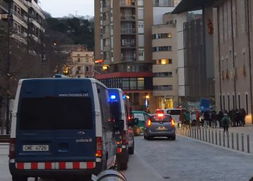 La Generalitat comprobará las quejas de los jóvenes sobre el centro de acogida de Sant Gregori La Generalitat comprobará las quejas de los jóvenes sobre el centro de acogida de Sant Gregori