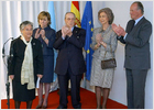 Los Reyes inauguran en Santiago la Fundación Torrente Ballester