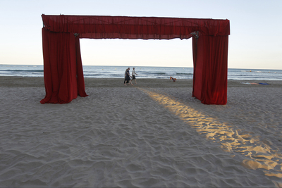 FOTOGALERIA: El escenario, en la playa