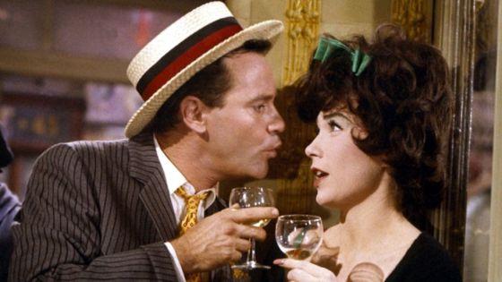 Fotograma de 'Irma la dulce', con Jack Lemmon y Shirley MacLain, dirigida por Billy Wilder.