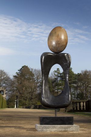 Joan Miró, Femme Monument, 1970 ® Successió Miró ADAGP, Paris & DACS, London 2012. Photo Jont y Wilde