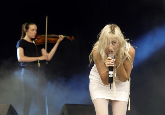 La cantante Zola Jesus en el FIB.