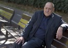 Javier Tomeo: “Solo se puede escribir desde la mala leche”