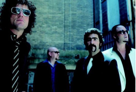 El columpio al pais nuevo disco asesino