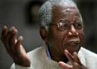 Adiós al nigeriano Chinua Achebe, padre de la literatura africana