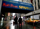 Los Monty Python, condenados a pagar 232.405 euros a un productor