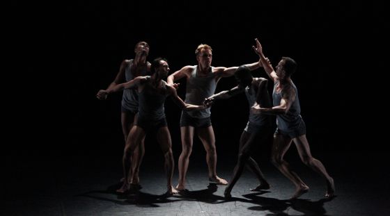 Una imagen de la coreografía 'Rust', de Nacho Duato, interpretada por la compañía de Martha Graham.