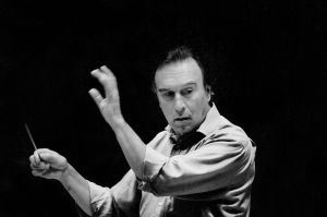 Claudio Abbado fue director de la Filarmónica desde 1990 hasta 2002.