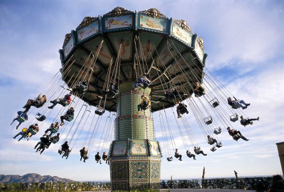 Atracción 'Los Ícaros', en el pabellón de Grecia, en Terra Mítica.
