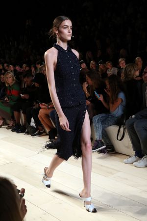 Imagen del desfile de de la colección PrimaveraVerano 2015 de Nina Ricci, durante la Semana de la Moda de París.