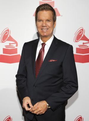 Willy Chirino llega a los Grammy latinos.