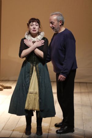 Inma Nieto y José Luis Gómez en un ensayo de la obra 'Entremeses' de Cervantes. Inma Nieto y José Luis Gómez en un ensayo de la obra 'Entremeses' de Cervantes.