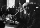 Ramón y Cajal, con las cartas boca arriba Ramón y Cajal, con las cartas boca arriba