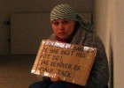 ¿Es lícito exhibir a dos pobres en una exposición de arte? ¿Es lícito exhibir a dos pobres en una exposición de arte?