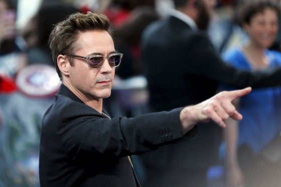 Robert Downey Jr. lanza un dardo xenófobo contra Iñárritu