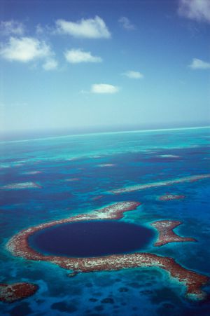 Vista del Great Blue Hole, en Belice.