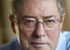 Félix de Azúa: “Está muy mal visto ser viejo” Félix de Azúa: “Está muy mal visto ser viejo”