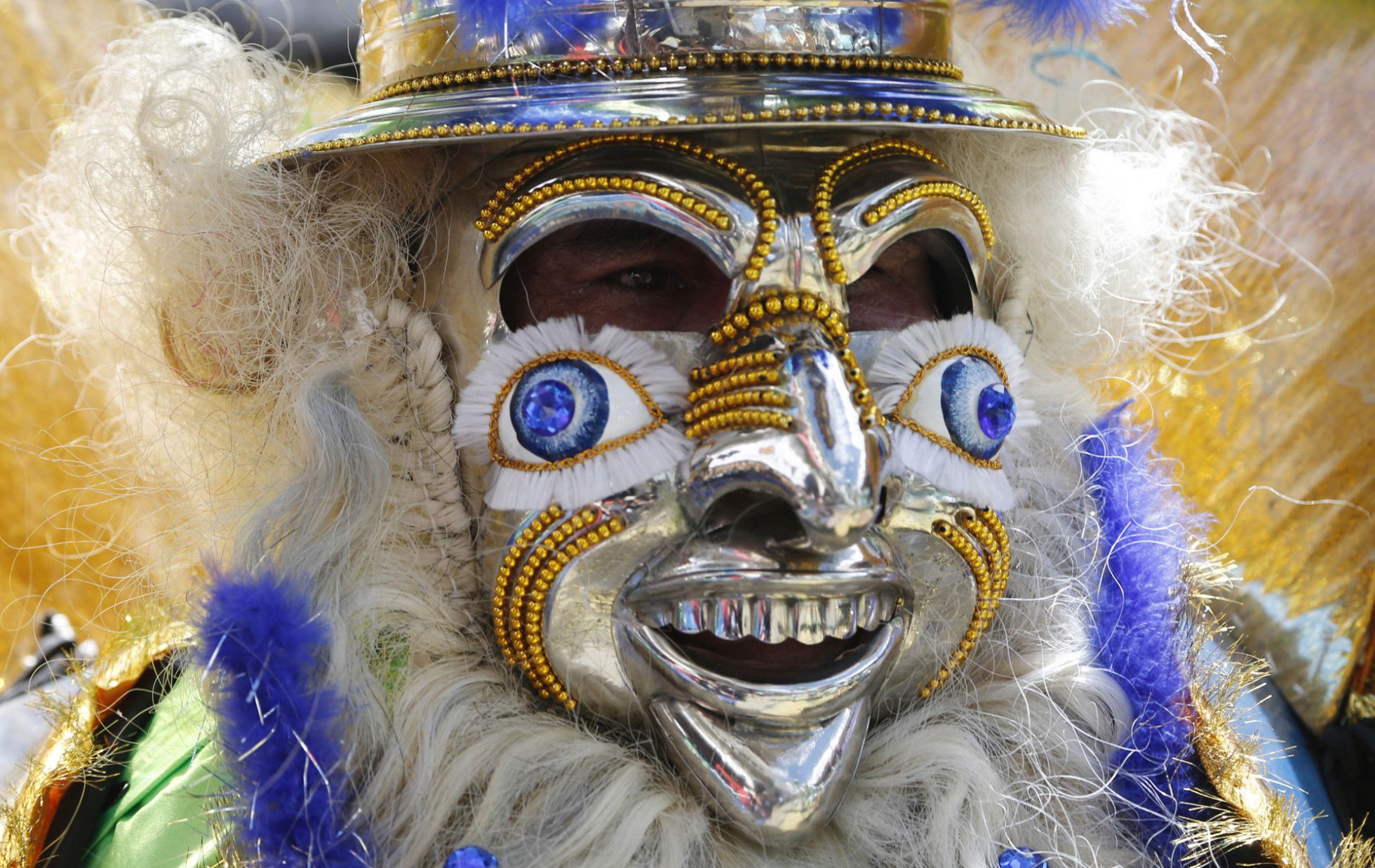 Máscara de uno de los participantes en el carnaval de Oruro, en Bolivia. Máscara de uno de los participantes en el carnaval de Oruro, en Bolivia.