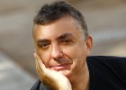 Manuel Vilas: “Hay que sacar la poesía de las catacumbas”