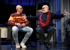 Los fantasmas teatrales de dos amigos en escena