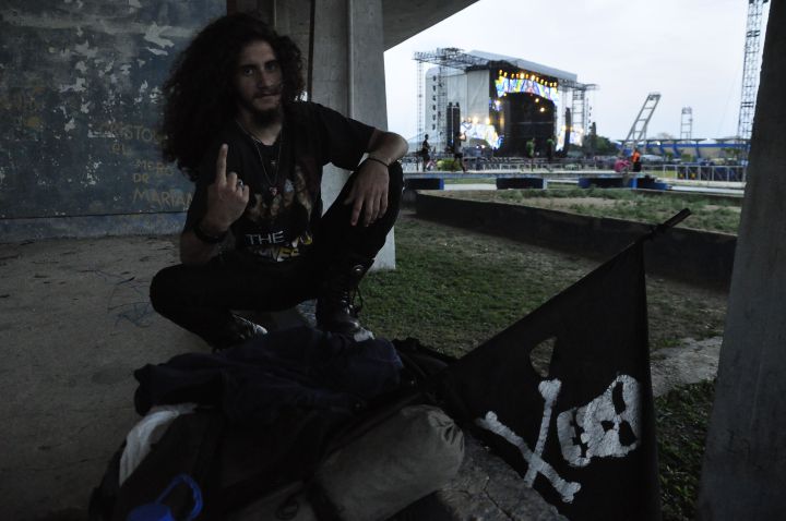 Rocky, o primeiro acampado no palco dos Stones em Havana Rocky, o primeiro acampado no palco dos Stones em Havana