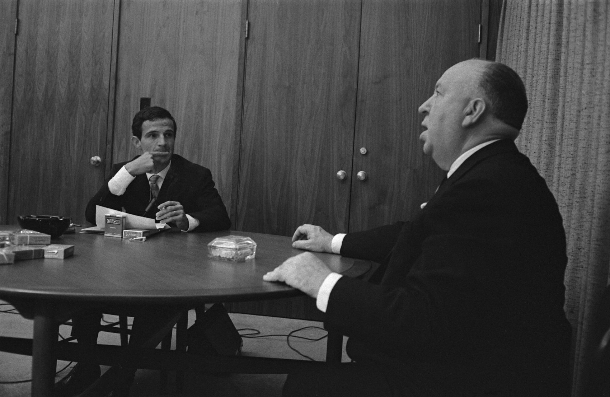 Truffaut y Hitchcock, en su entrevista en Los Ángeles en 1962. Truffaut y Hitchcock, en su entrevista en Los Ángeles en 1962.