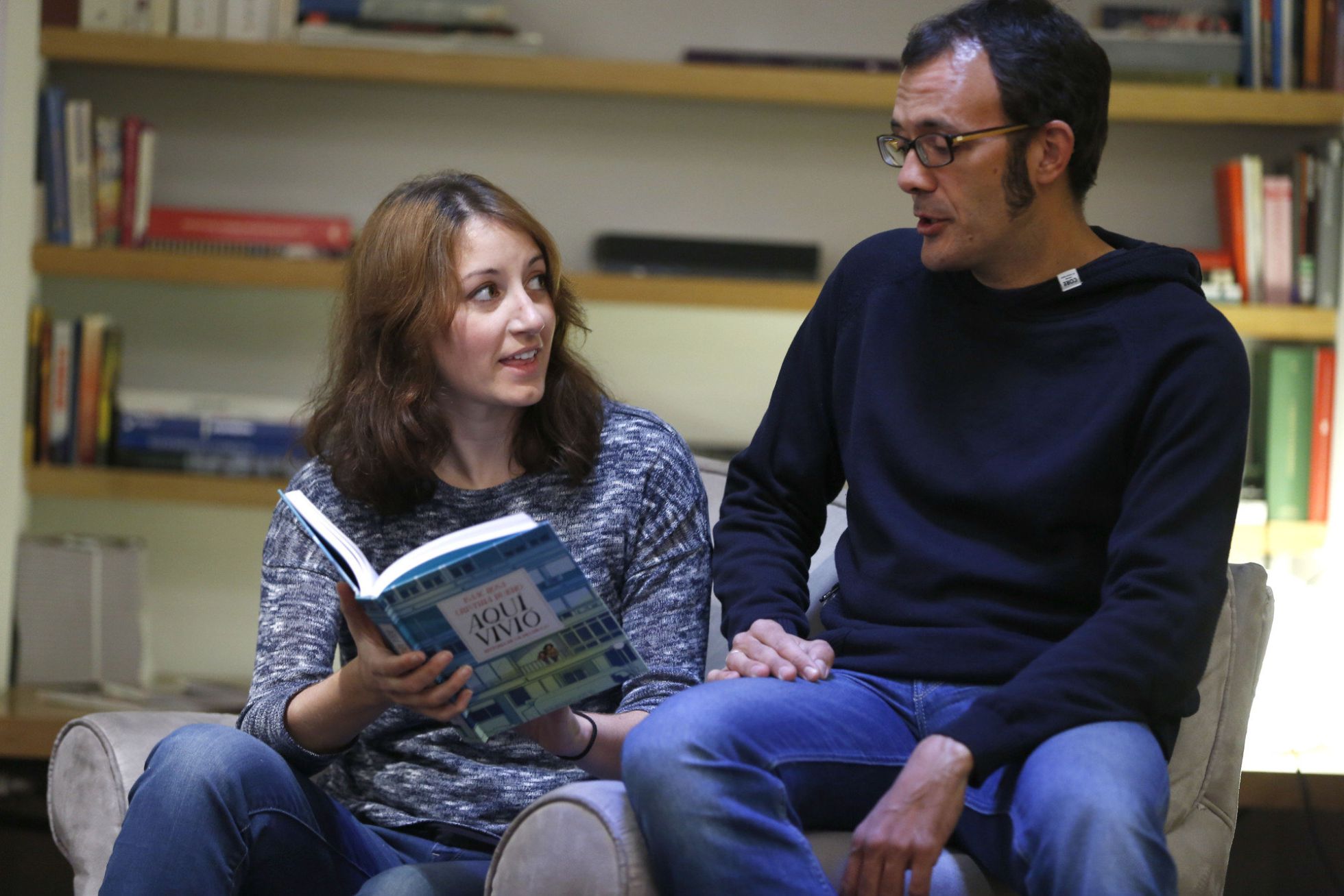 Cristina Bueno e Isaac Rosa, autores de 'Aquí vivió'. Cristina Bueno e Isaac Rosa, autores de 'Aquí vivió'.