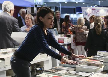 Vargas Llosa y Borges protagonizan la primera Feria del Libro tras el kirchnerismo Vargas Llosa y Borges protagonizan la primera Feria del Libro tras el kirchnerismo